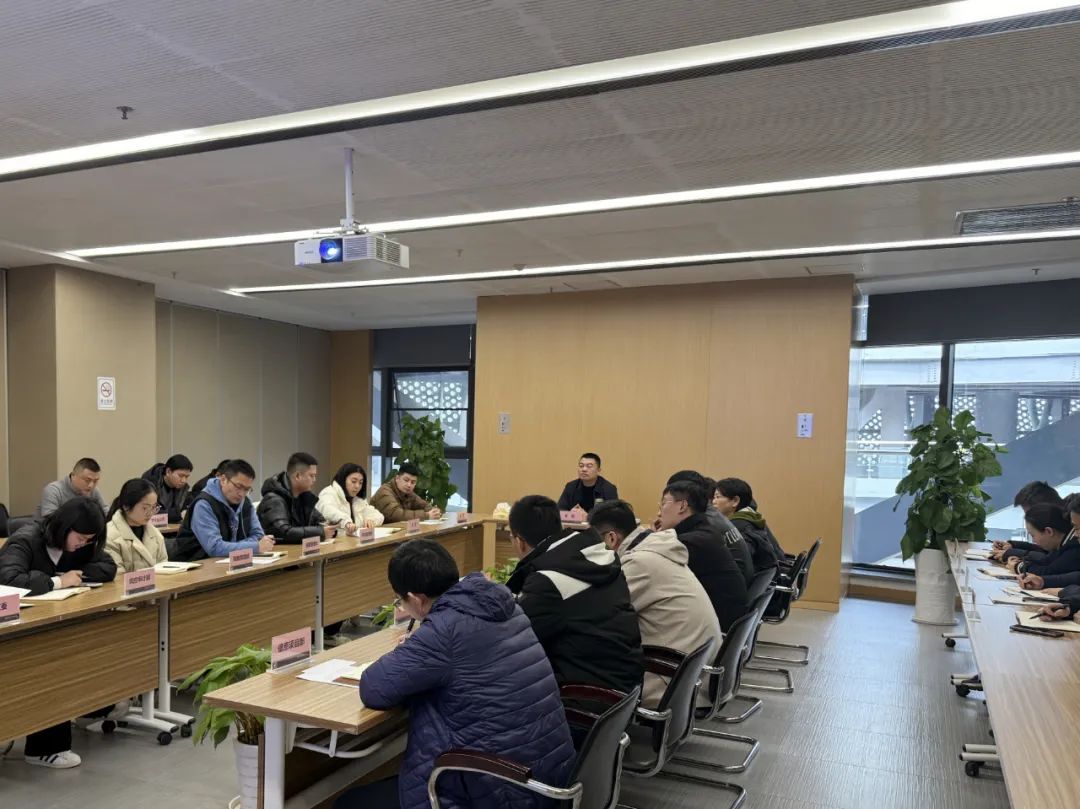 鄱建公司传达学习市政府第四次廉政工作会议精神