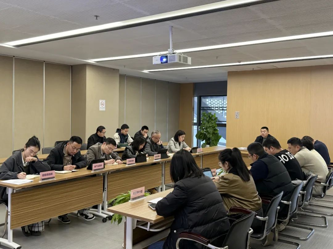 学习中央八项规定 凝聚鄱建清风力量